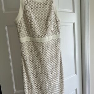 Elegant White Sleeveless Dress - Size Small